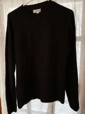 COS Black Wool Sweater Size Medium